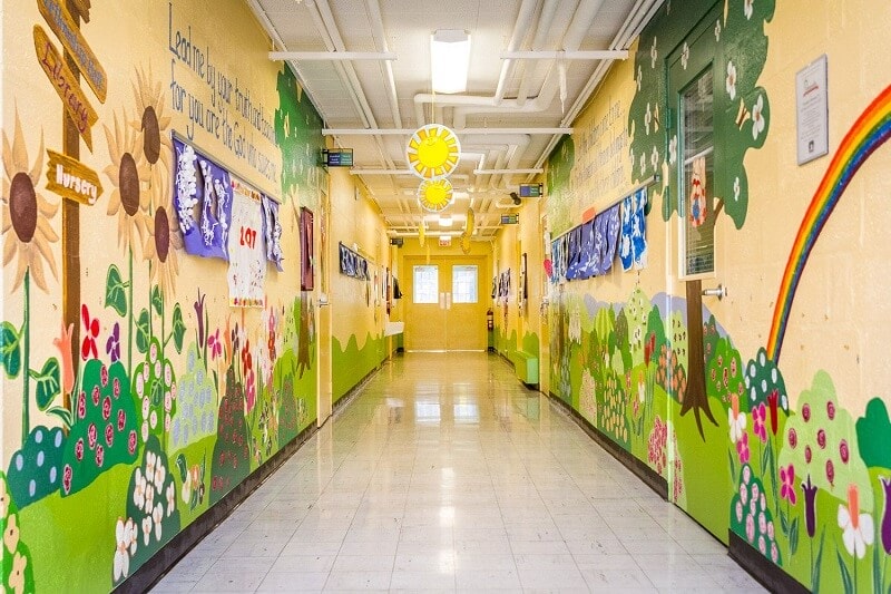 Vẽ tranh tường Mỹ Thuật Sen Việt Dịch vụ & Bảng giá 14 ve-tranh-tuong-mam-non-hanh-lang-trong