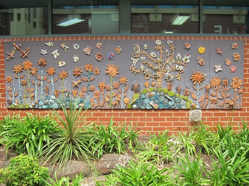 ve-tranh-tuong-mam-non-tuong-ngoai