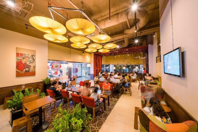 Vẽ tranh tường Mỹ Thuật Sen Việt 5 Ý Tưởng Trang Trí Quán Cafe Nhỏ Chất Ấn Tượng & Hút Khách 10 trang trí quán cafe nhỏ chất + ấn tượng