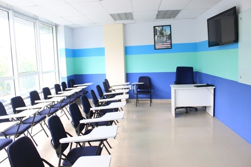Vẽ tranh tường Mỹ Thuật Sen Việt 9 Ý Tưởng Trang Trí Trung Tâm Tiếng Anh Ấn Tượng-Hiện Đại 14 trang trí trung tâm tiếng anh