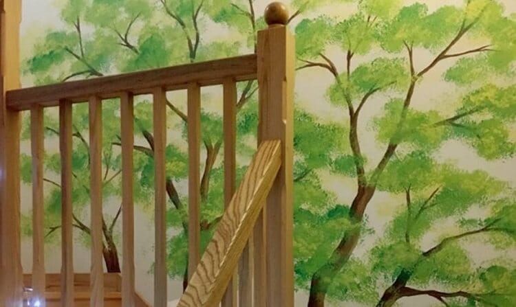 vẽ tranh tường cầu thang