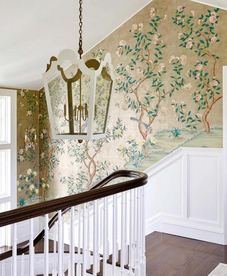 vẽ tranh tường cầu thang