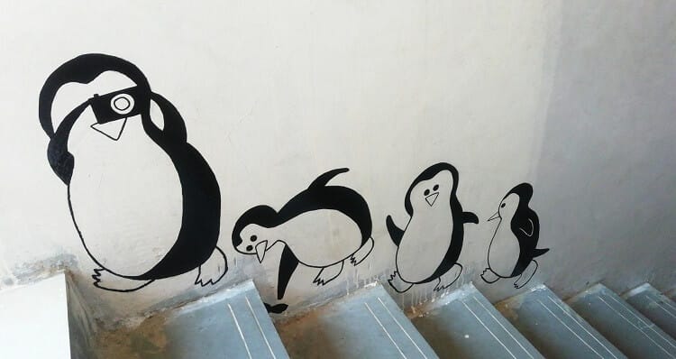 vẽ tranh tường cầu thang