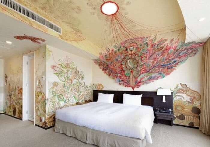 vẽ tranh tường khách sạn