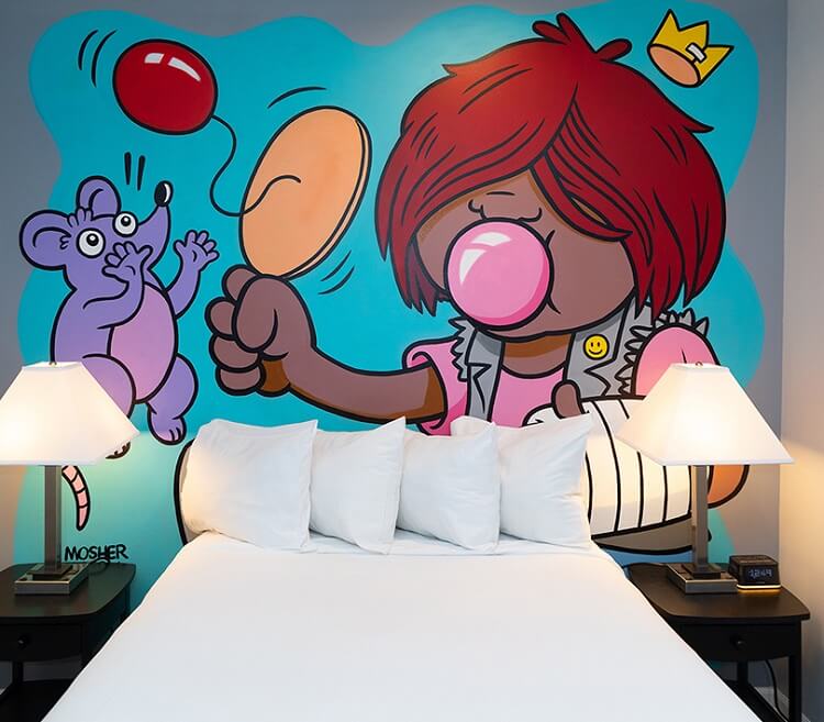 vẽ tranh tường khách sạn