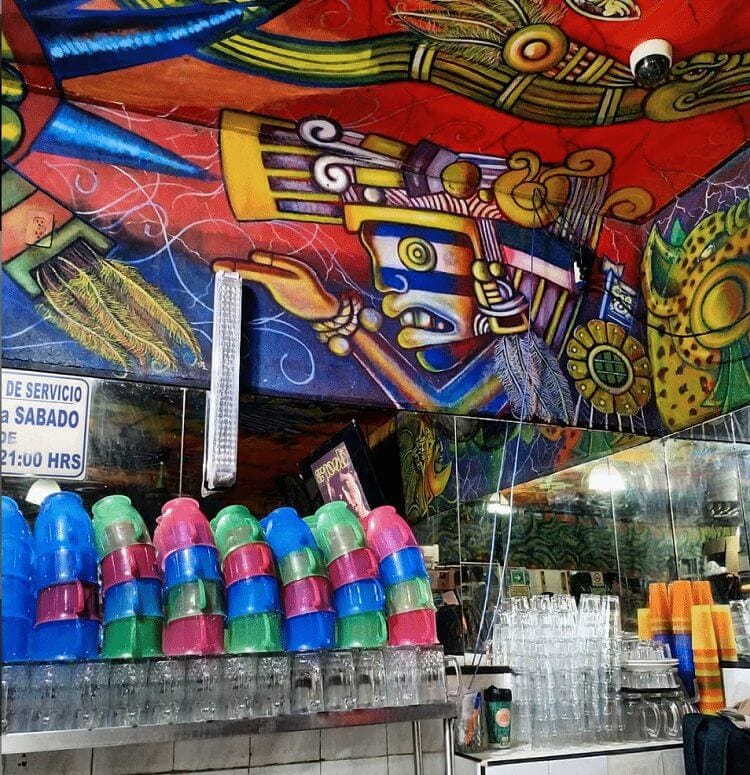 vẽ tranh tường quán karaoke