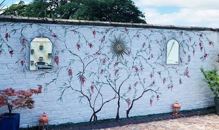 vẽ tranh tường sân vườn